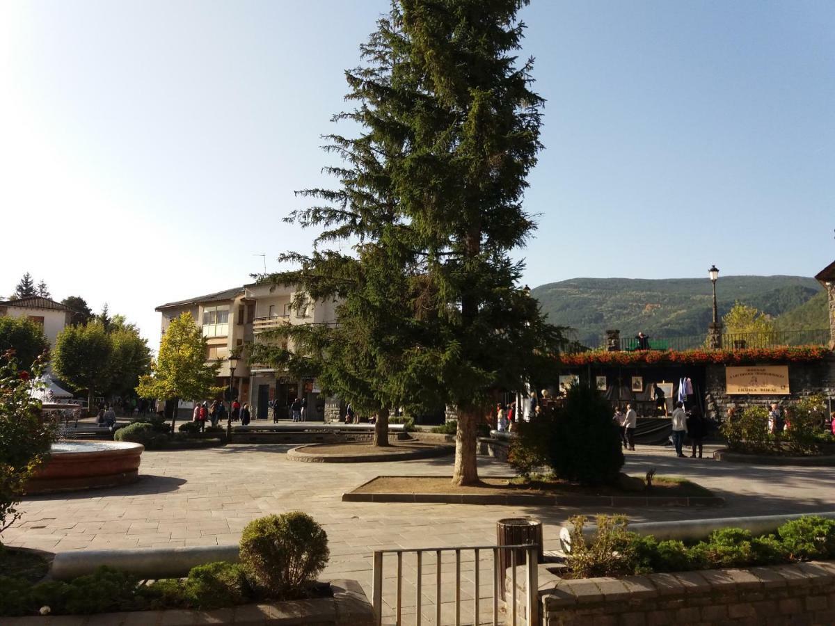 Tena Biescas Tourist Home Экстерьер фото